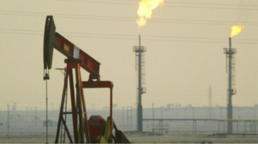 Нафта Brent сягнула 90,78 долара за барель на тлі ескалації у Ормузькій протоці