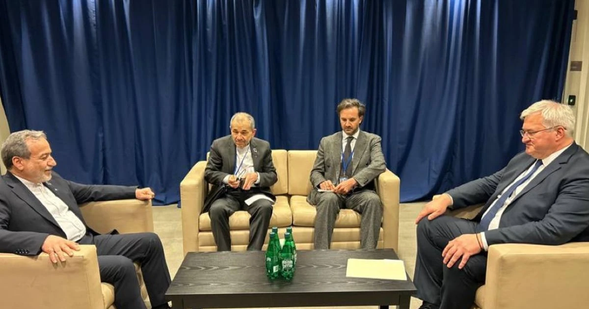 Міністри закордонних справ Ірану й України Аббас Арагчі й Андрій Сибіга (фото з платформи X / Andrii Sybiha)