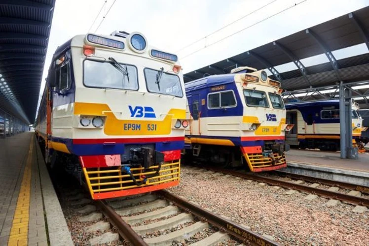 Міська електричка Kyiv City Express на станції Видубичі